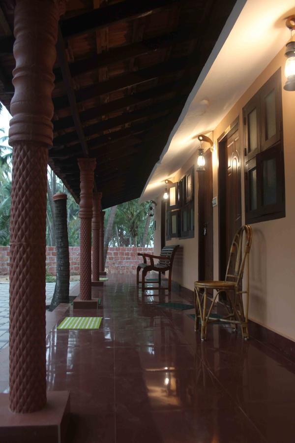 Vretreat Hotel Kokkanisseri Ngoại thất bức ảnh